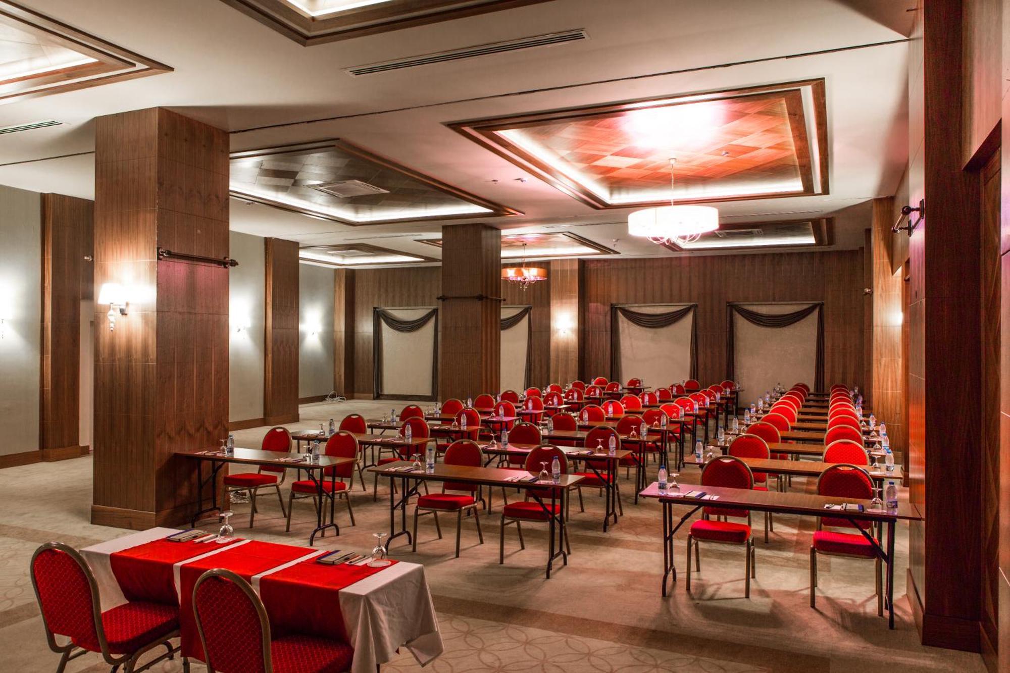 Kahya Aqua & 5* Konaklı